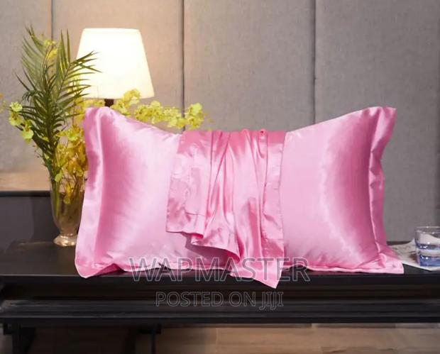 Silk Pillowcase / Satin Silky Pillow Case for Hair and Skin · Photo 2