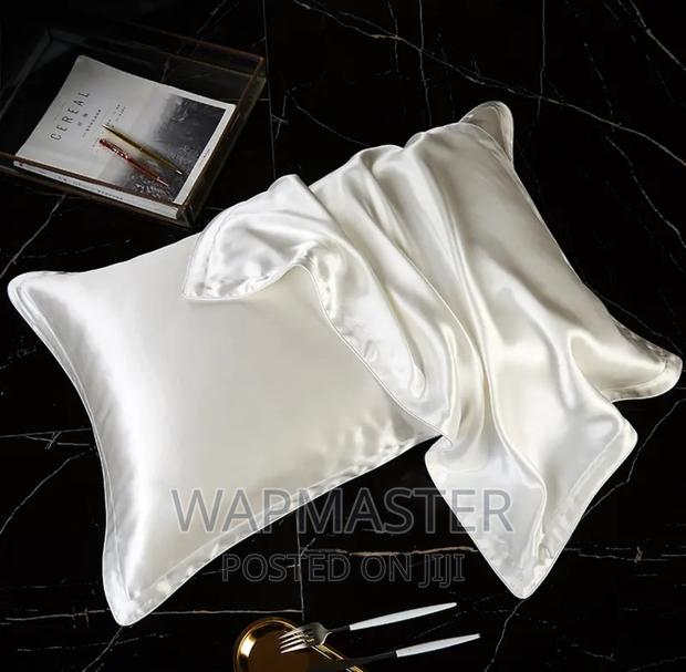 Silk Pillowcase / Satin Silky Pillow Case for Hair and Skin · Photo 8