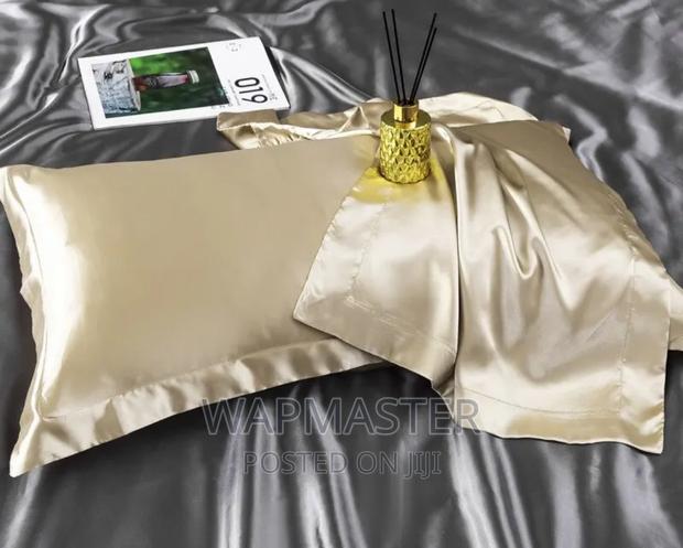 Silk Pillowcase / Satin Silky Pillow Case for Hair and Skin · Photo 7