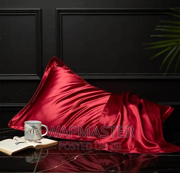 Silk Pillowcase / Satin Silky Pillow Case for Hair and Skin · Photo 4