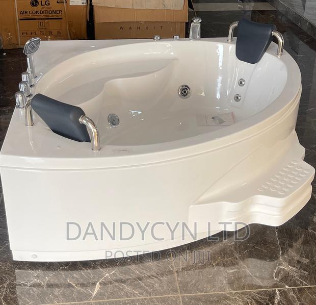 Jacuzzi 8854 · Photo 1