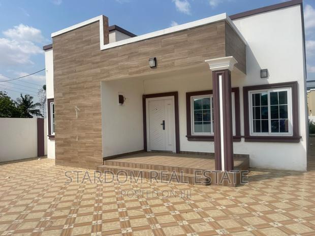3bdrm Duplex in Spintex for rent · Photo 1