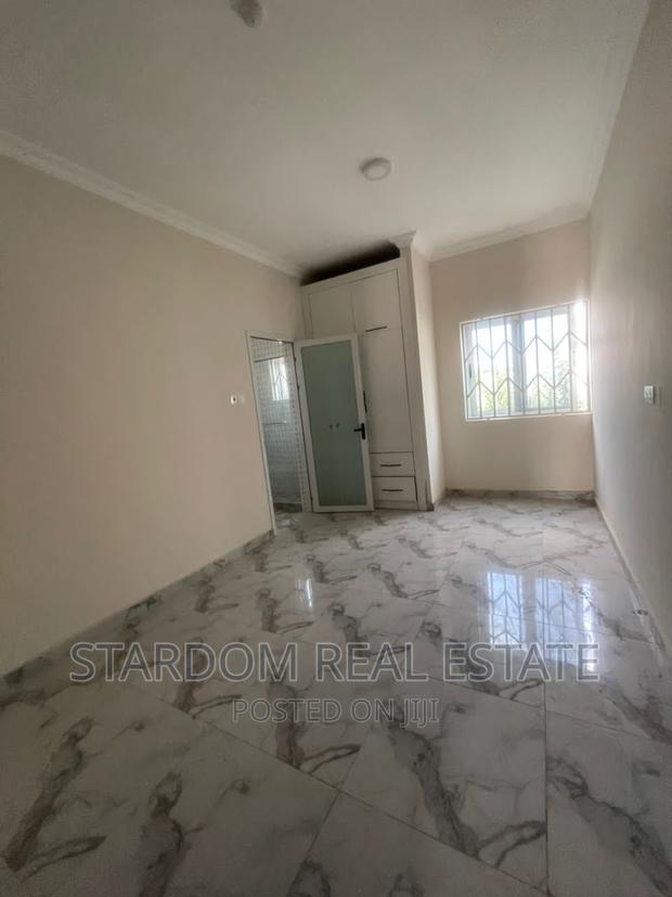 3bdrm Duplex in Spintex for rent · Photo 6