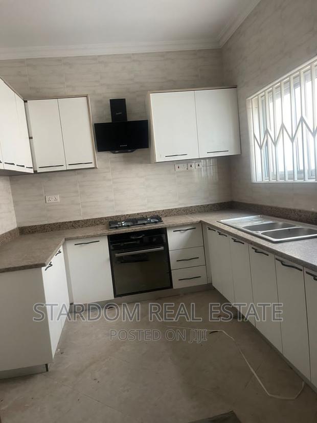 3bdrm Duplex in Spintex for rent · Photo 7