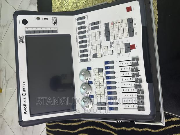 Avolites Titan Light Mixer · Photo 1