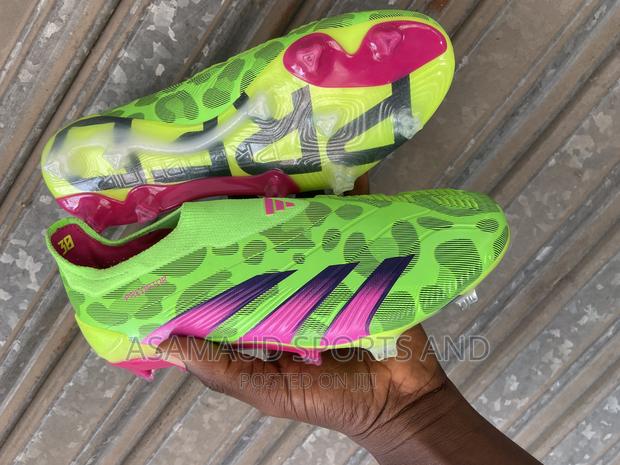 Original New Adidas Predator Football Boot · Photo 3