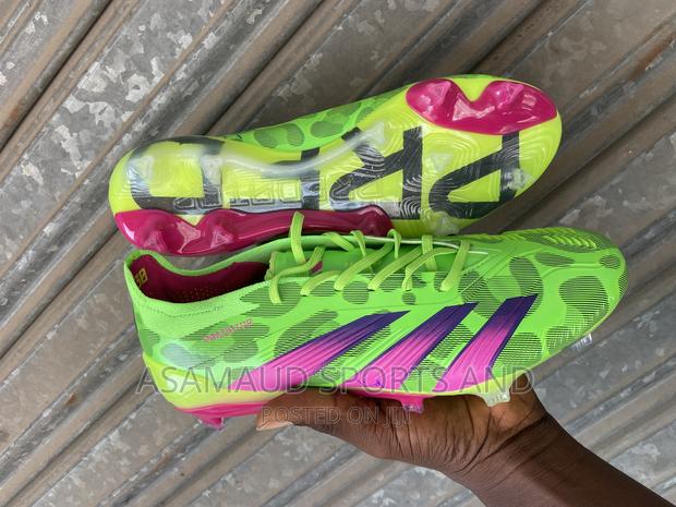 Original New Adidas Predator Football Boot · Photo 4