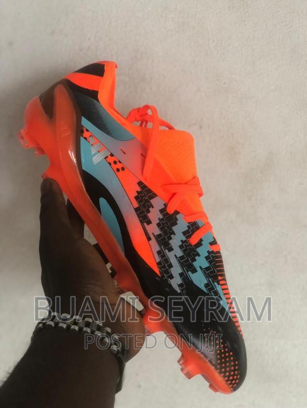 Football Boots · Photo 3