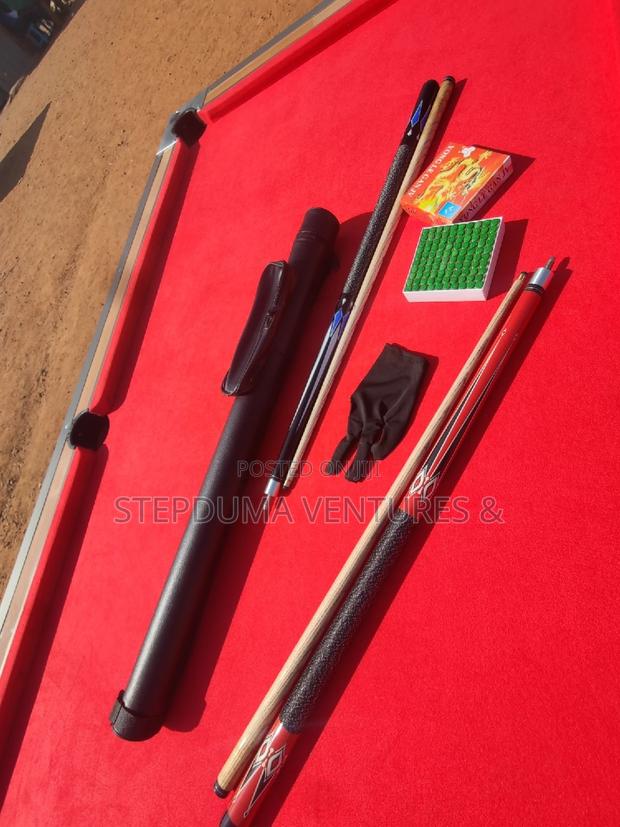 Snooker Stick With It's Bag and Glove · Photo 3
