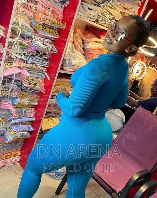 Ladies Gym Wear Set · Photo 6