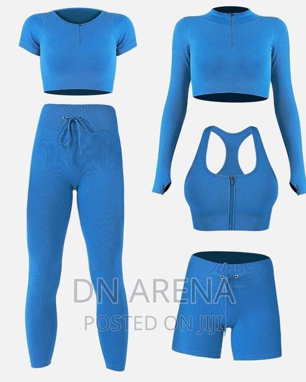 Ladies Gym Wear Set · Photo 7