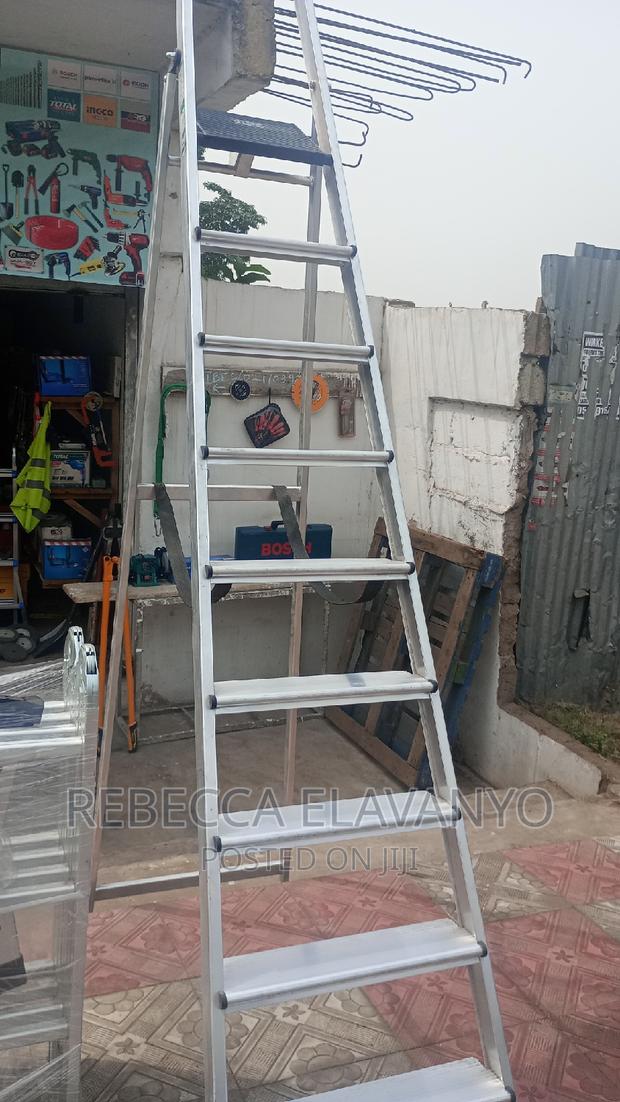 Step Ladder · Photo 1