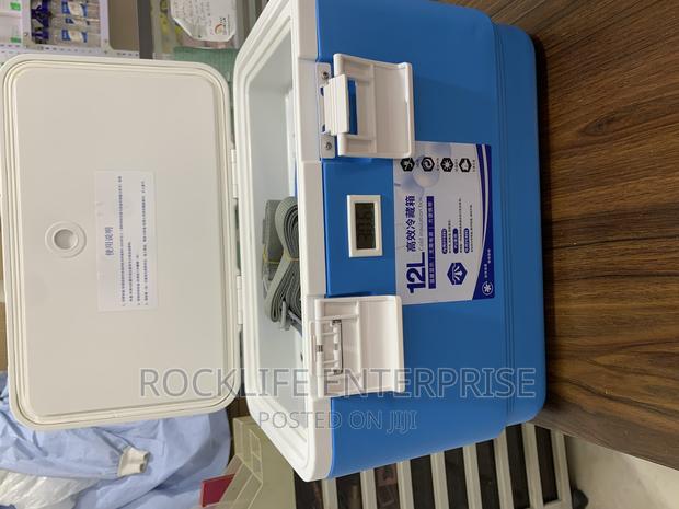 Medical Vaccine Carrier · Photo 2