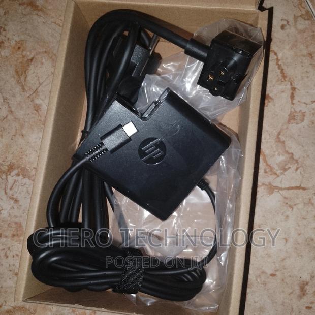 Original HP Type C Adapter · Photo 1