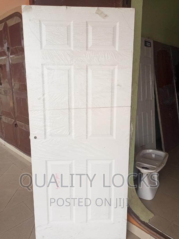 British Solid Wooden Door · Photo 1