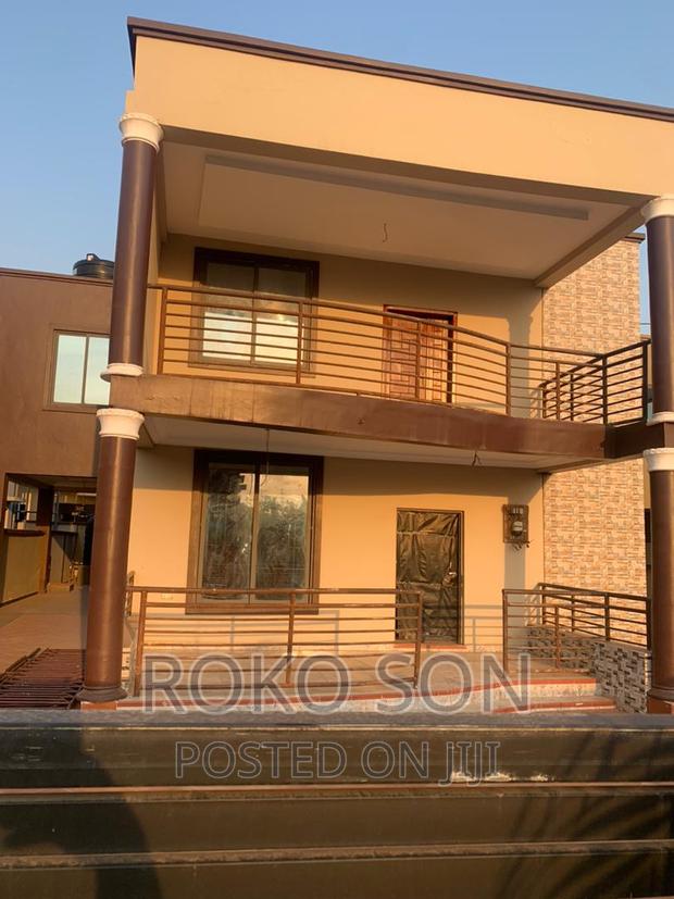 4bdrm Duplex in Dr Roko, East Legon for rent · Photo 4