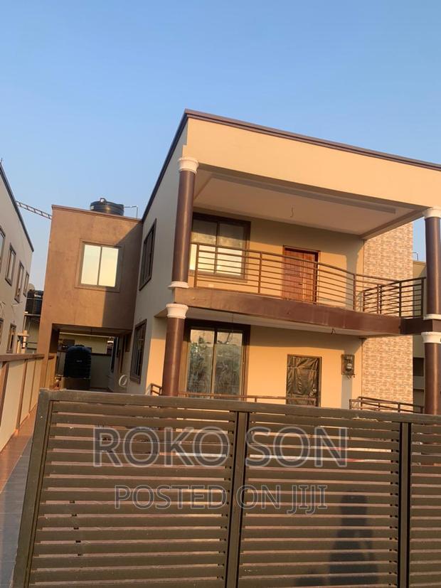 4bdrm Duplex in Dr Roko, East Legon for rent · Photo 2