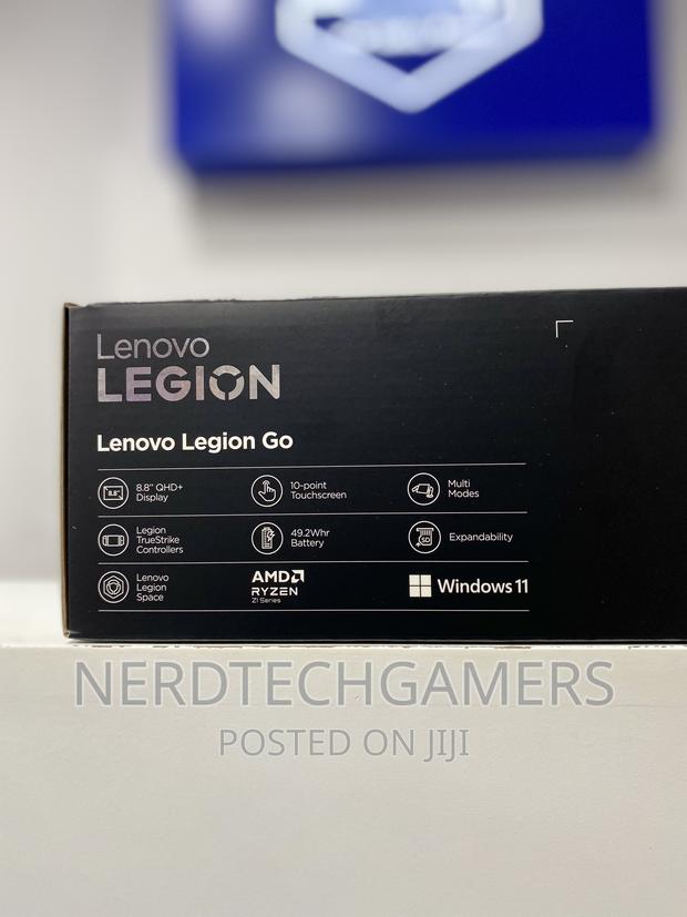 Lenovo Legion Go, Handheld Gaming With 512g · Photo 2