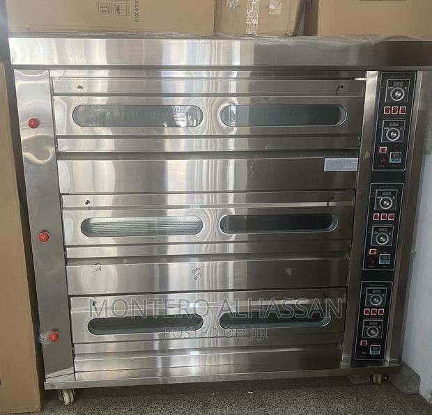 Gas Baking Oven · Photo 3