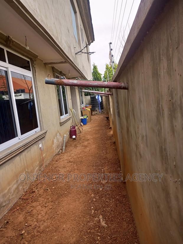 7bdrm House in Lashibi, Sakumono for sale · Photo 4
