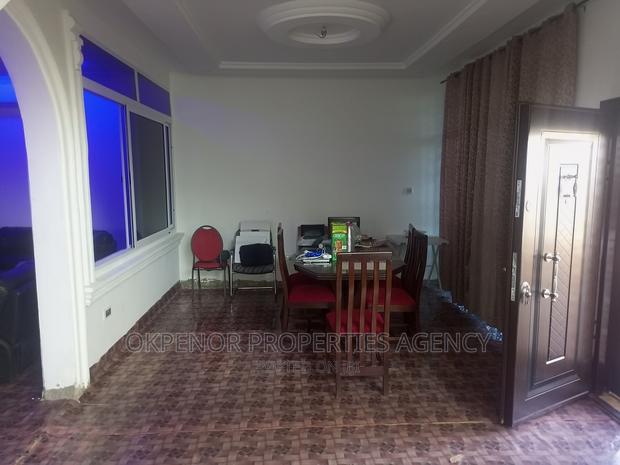 7bdrm House in Lashibi, Sakumono for sale · Photo 6