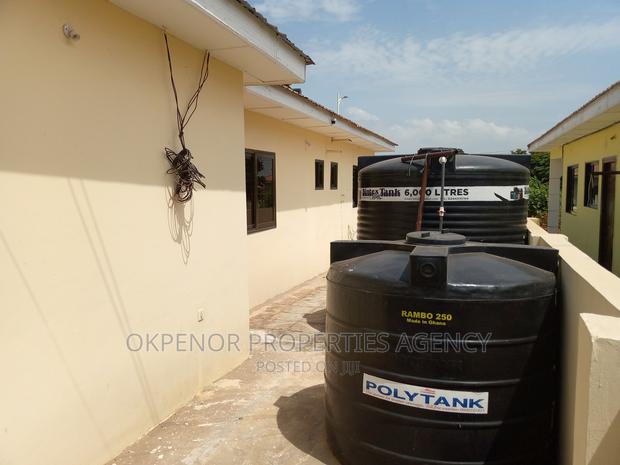 3bdrm House in Devtraco Estate, Tema Metropolitan for rent · Photo 3