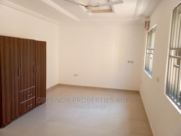 3bdrm House in Devtraco Estate, Tema Metropolitan for rent · Photo 6