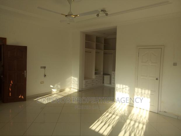 5bdrm House in Com25, Tema Metropolitan for rent · Photo 7
