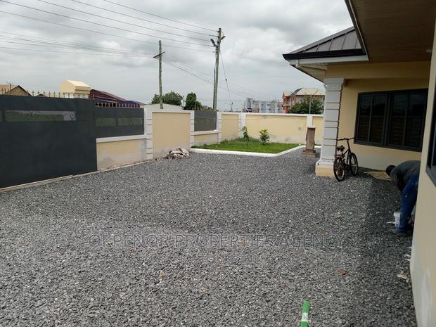4bdrm House in Comm25, Tema Metropolitan for sale · Photo 5