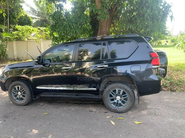 Need a Car to Rent - Landcruiser for Rent · Photo 1
