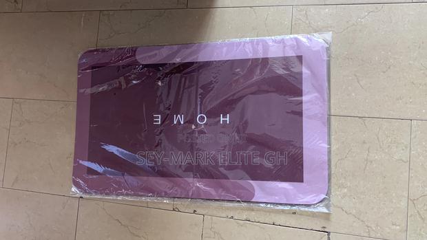 Super Absorbent Non Slip Bathroom Mat · Photo 1