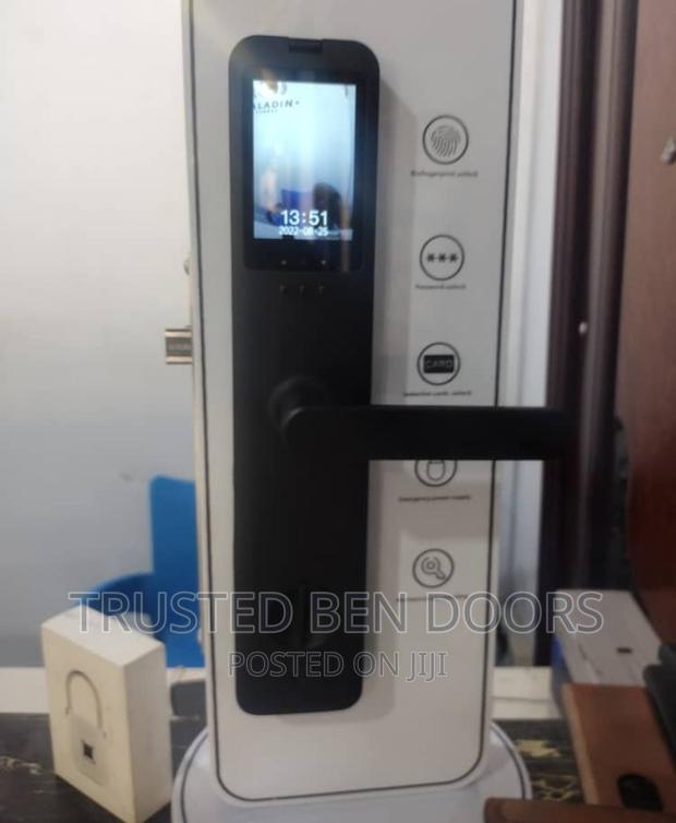 Turkey Paladin Smart Door Lock With Video Camera · Photo 1