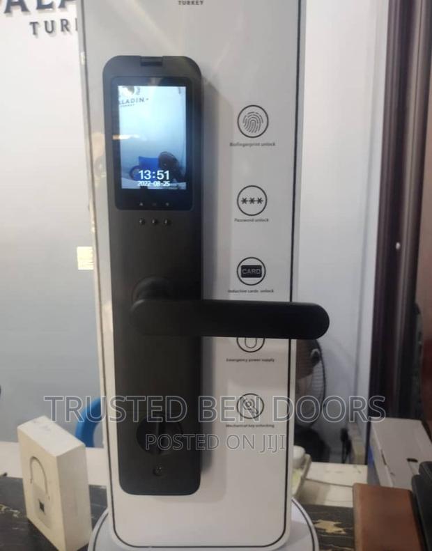 Quality Paladin Biometric Smart Door Locks With Camera · Photo 1