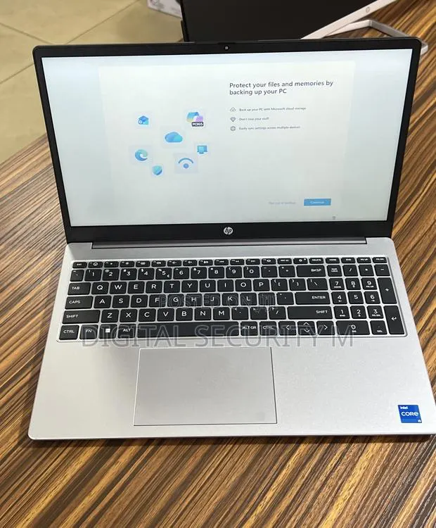 New Laptop HP 15 8GB Intel Core I5 SSD 512GB · Photo 1
