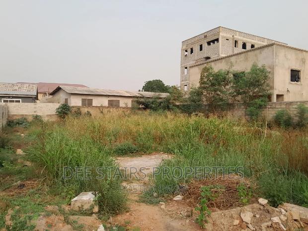 A Plot of Land for Sale Behinde Trade Fair Labadi Tsse Addo · Photo 5