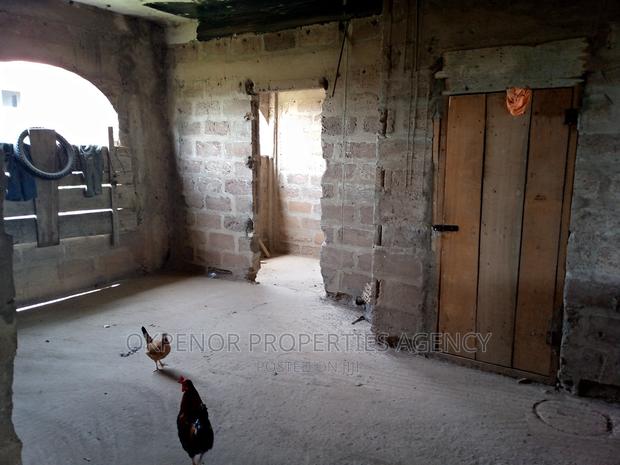 7bdrm House in Oyibi, Tema Metropolitan for sale · Photo 2