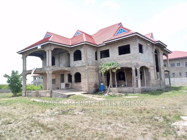 7bdrm House in Oyibi, Tema Metropolitan for sale · Photo 4