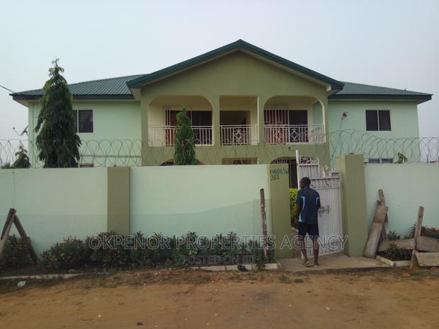 8bdrm Mansion in Com25 Annex, Tema Metropolitan for sale · Photo 4