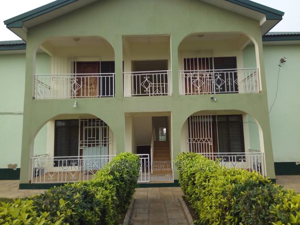 8bdrm Mansion in Com25 Annex, Tema Metropolitan for sale · Photo 7