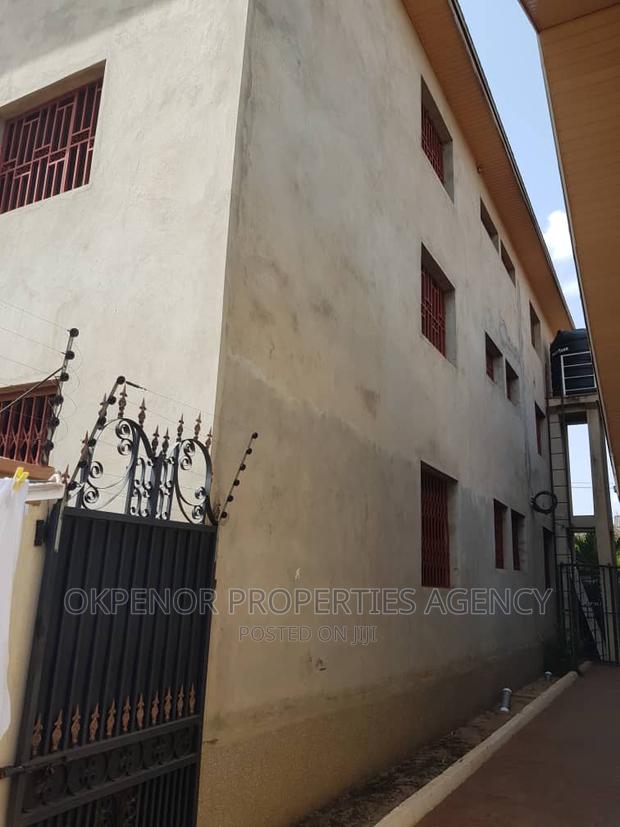 9bdrm Mansion in Golf City, Tema Metropolitan for sale · Photo 8