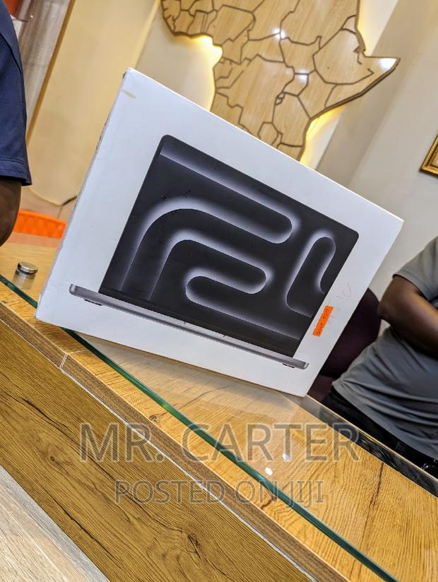 New Laptop Apple MacBook Pro 2023 M3 14-Inch 8GB Apple M3 SSD 512GB · Photo 2