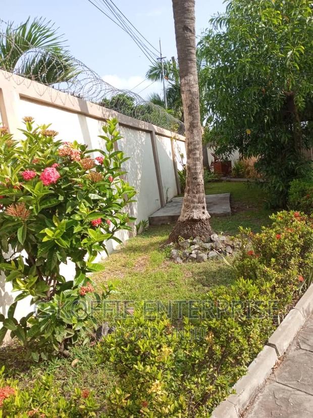 5bdrm House in Labone for rent · Photo 2
