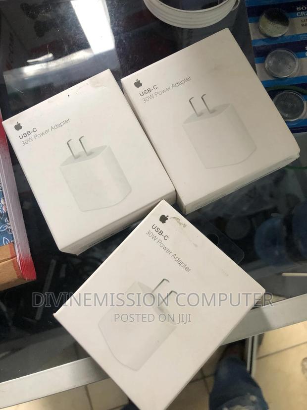 iPhone Type C Charger Head 2 Pins,30w · Photo 5