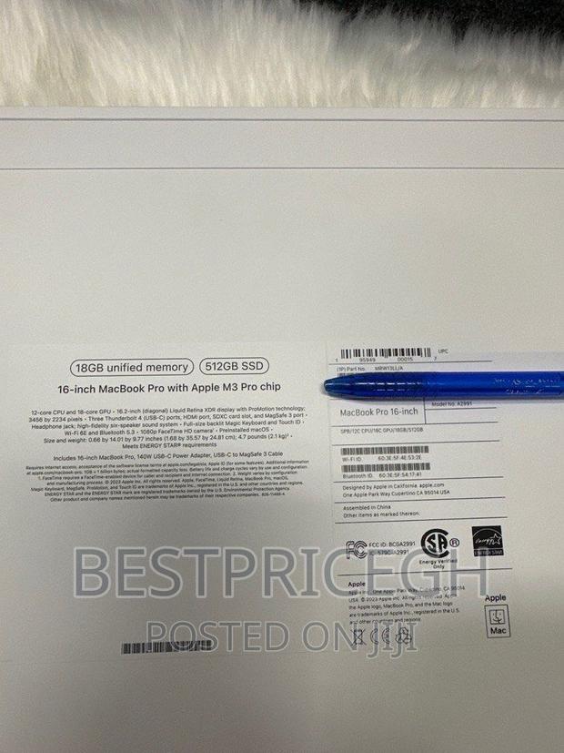 New Laptop Apple MacBook Pro 18GB Apple M3 SSD 512GB · Photo 2