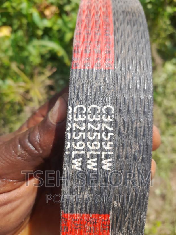 Fm World Combined Haversters Belts · Photo 1
