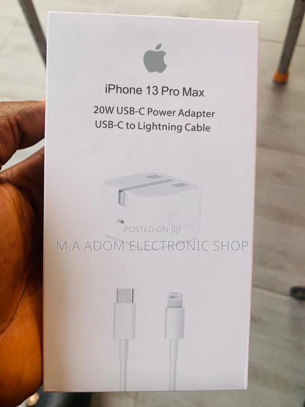 Energy Saving Type C 3 Pin Charger(20watt). · Photo 1