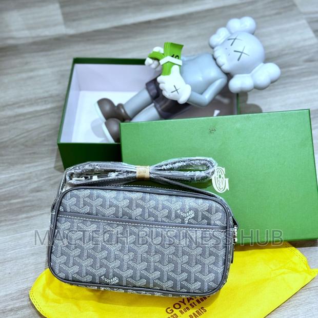 Side Bags (Goyard) · Photo 4