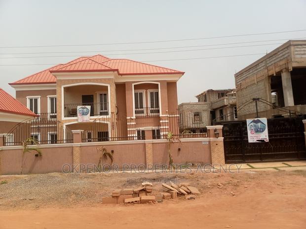 7bdrm House in Com25, Tema Metropolitan for sale · Photo 2