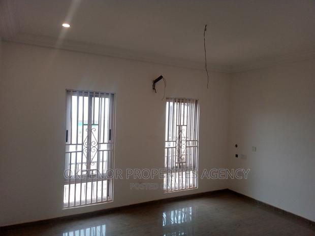 7bdrm House in Com25, Tema Metropolitan for sale · Photo 7