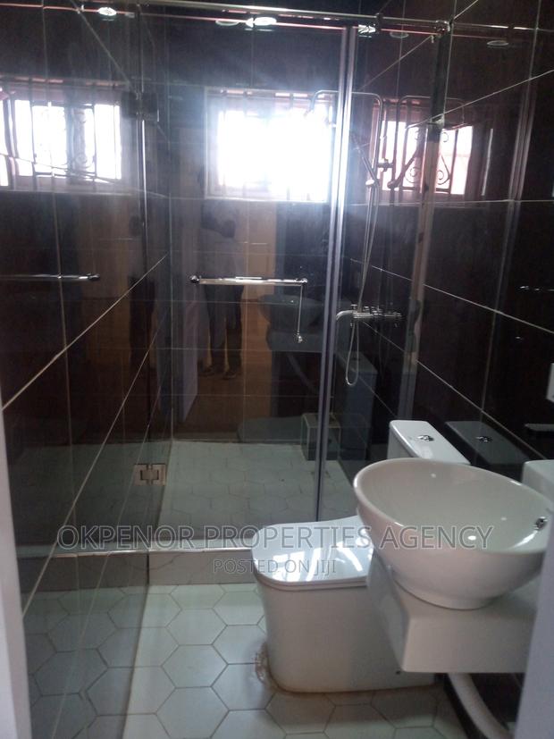7bdrm House in Com25, Tema Metropolitan for sale · Photo 8